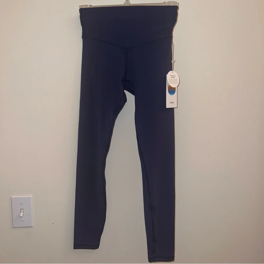 Vuori AllTheForm Legging Blue Coast XS NWT High Rise Sold Out $110 - Picture 4 of 9
